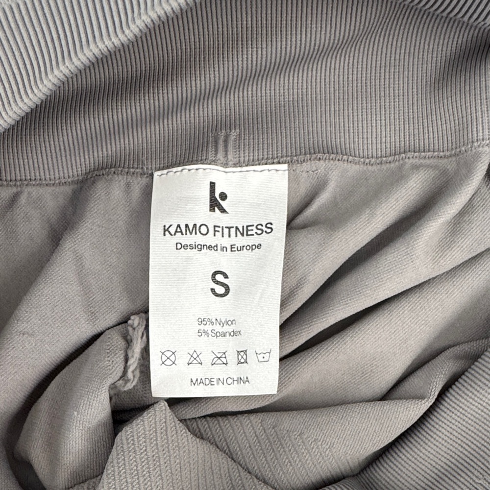Kamo Fitness Women's Gray Leggings — image 2 of 3